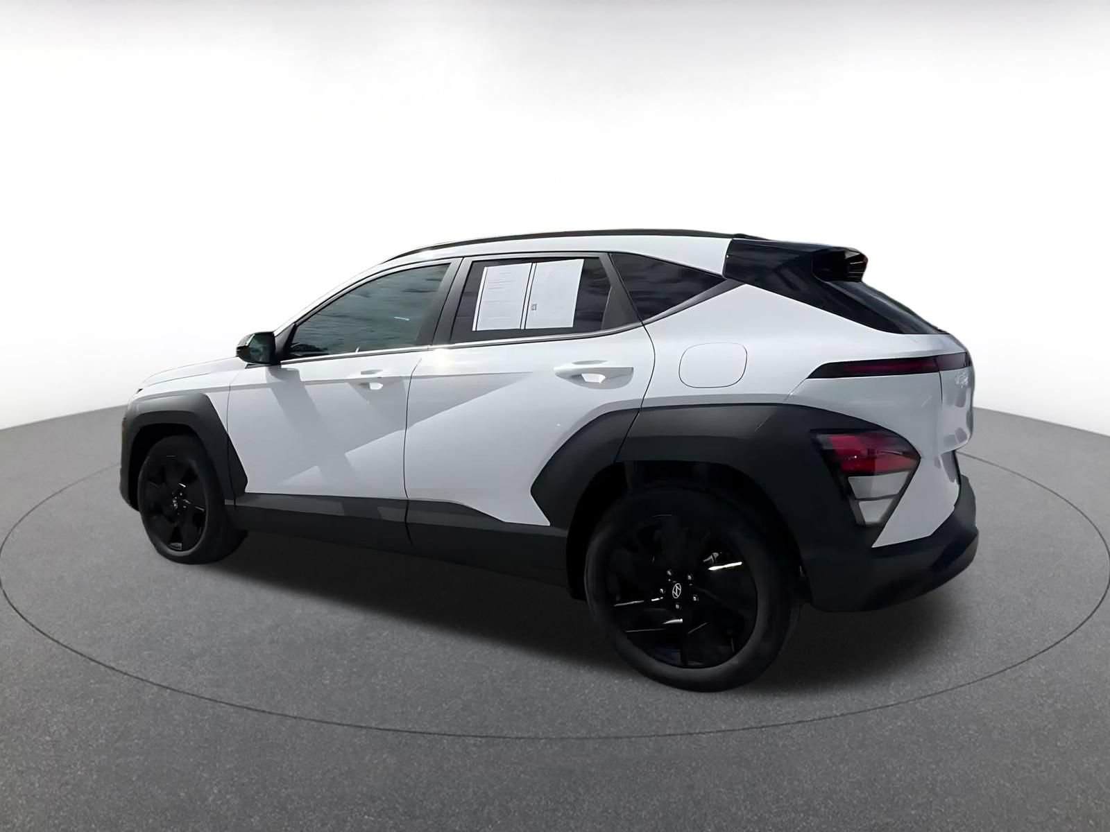 Used 2026 Hyundai Kona SEL Sport FWD image 9