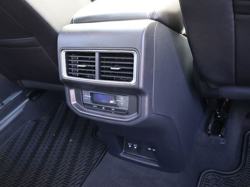 New 2026 Volkswagen Atlas SE image 16