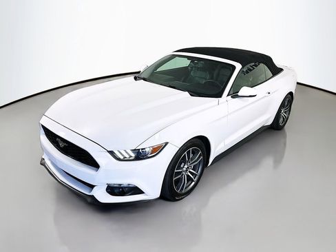 Used 2016 Ford Mustang Premium image 39