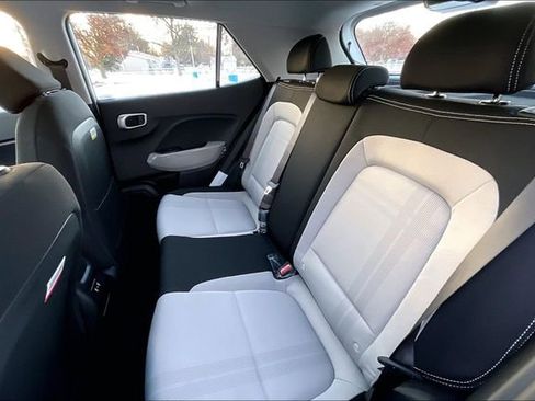 New 2026 Hyundai Venue SEL image 10
