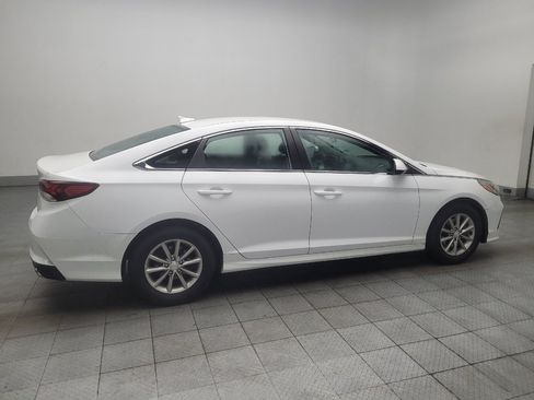Used 2019 Hyundai Sonata SE w/ Cargo Package FWD image 10