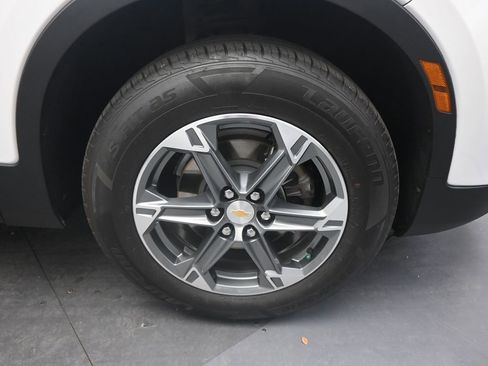 Used 2025 Chevrolet Blazer LT FWD image 25