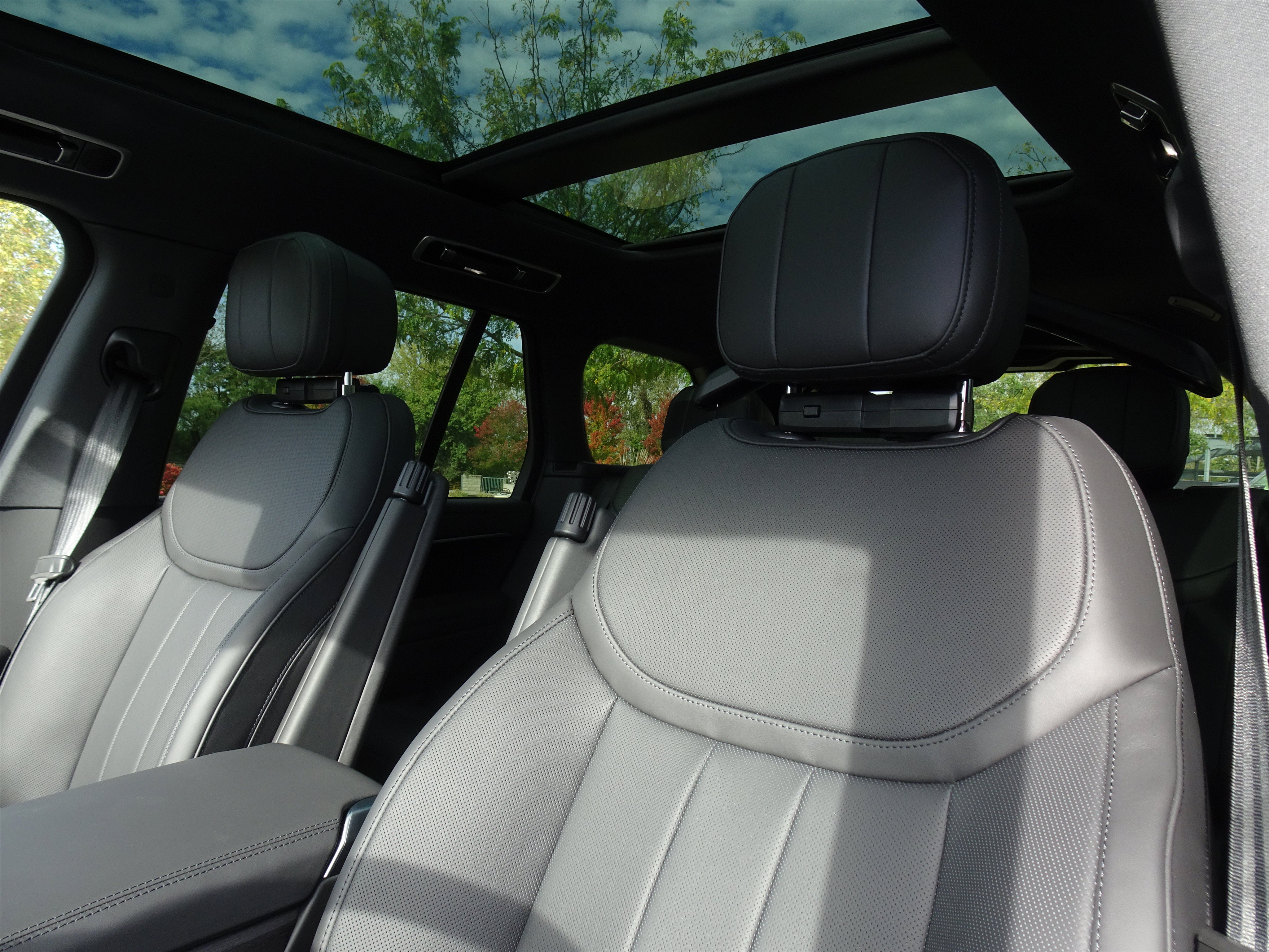 New 2027 Land Rover Range Rover SE AWD/4WD image 17