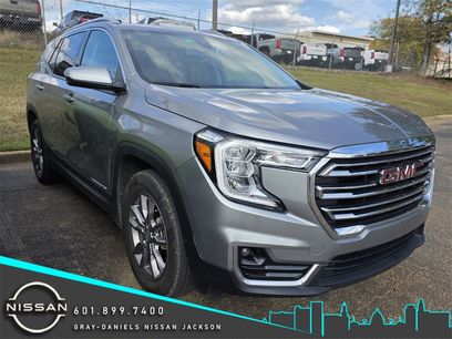 Used 2024 GMC Terrain SLT