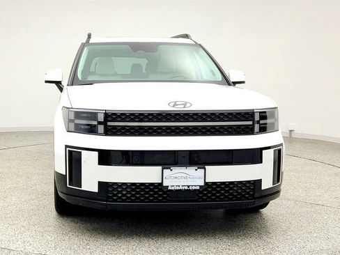 Used 2025 Hyundai Santa Fe Calligraphy image 2