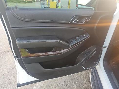 Used 2019 GMC Yukon XL SLT image 11