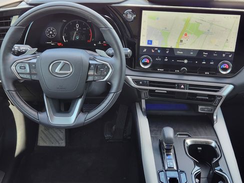 Used 2025 Lexus RX 350 Premium Plus w/ Accessory Package (Z1) image 32