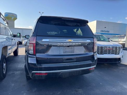 Used 2022 Chevrolet Suburban LS AWD/4WD image 6