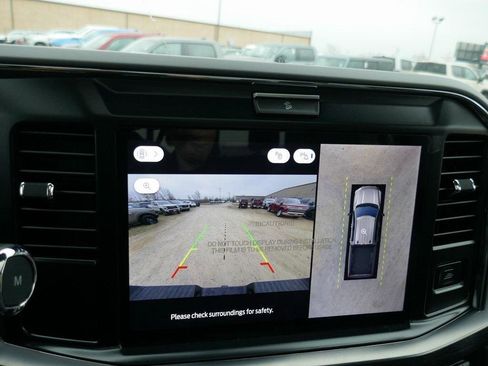 New 2026 Ford F250 Lariat w/ Black Appearance Package image 25