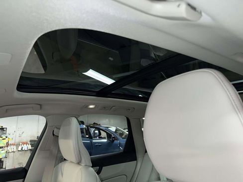 Used 2023 Volvo XC60 B5 Core w/ Climate Package FWD image 22