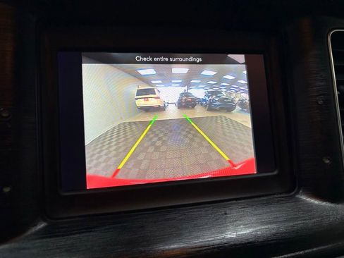 Used 2018 Dodge Charger SXT w/ Blacktop Package RWD image 45