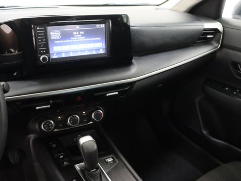 Used 2025 Nissan Kicks S FWD image 15