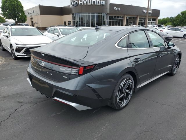 New 2026 Hyundai Sonata SEL AWD/4WD image 4