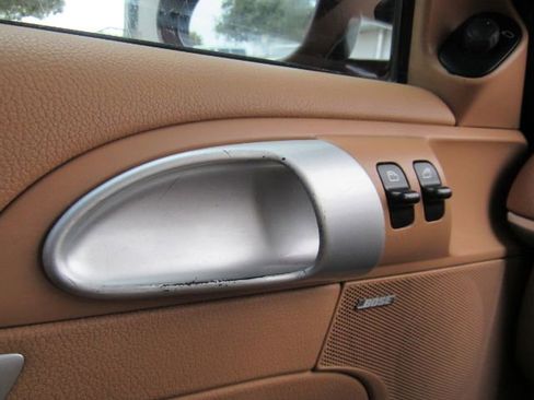 Used 2006 Porsche Cayman S image 21