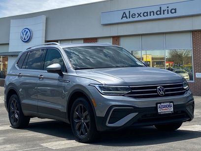 Certified 2024 Volkswagen Tiguan SE