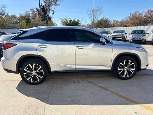 Used 2017 Lexus RX 350 FWD w/ Premium Package image 3