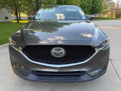 Used 2019 MAZDA CX-5 Touring FWD image 2