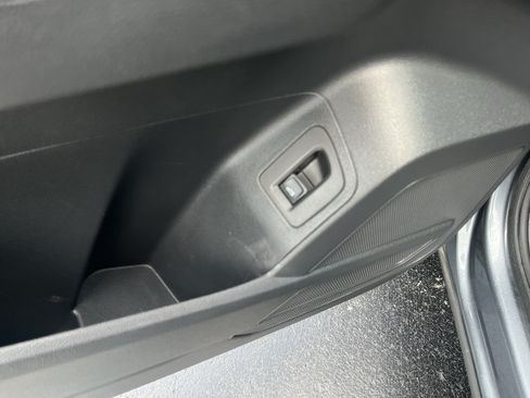 Used 2023 Volkswagen Atlas SE AWD/4WD image 13