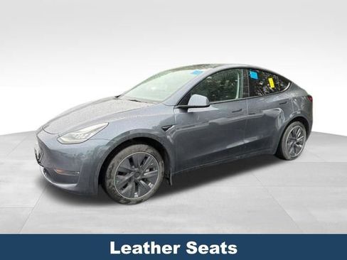 Used 2023 Tesla Model Y Long Range AWD/4WD image 2