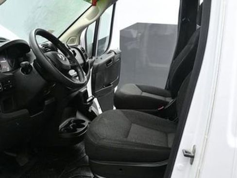 Used 2024 RAM ProMaster 2500 w/ Convenience Group FWD image 14