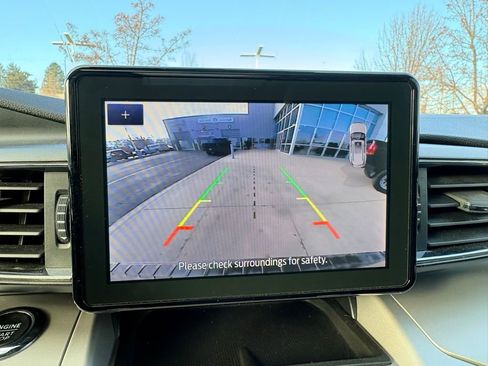 Used 2024 Ford Explorer XLT w/ Equipment Group 202A image 25