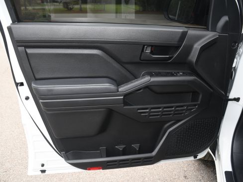 Certified 2024 Toyota Tacoma SR w/ SR Upgrade Package image 9