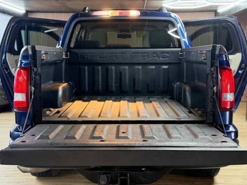 Used 2007 Ford Explorer Sport Trac XLT image 11