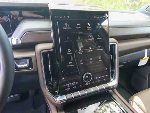New 2026 GMC Yukon Denali Ultimate AWD/4WD image 19