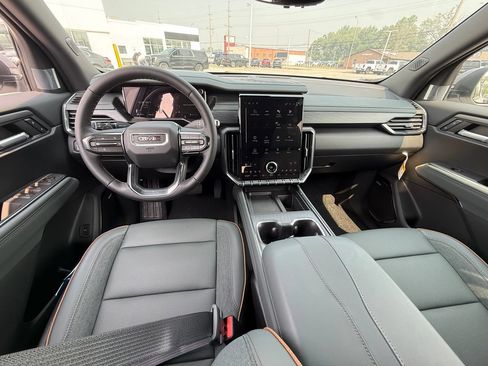 New 2026 GMC Acadia AT4 AWD/4WD image 9