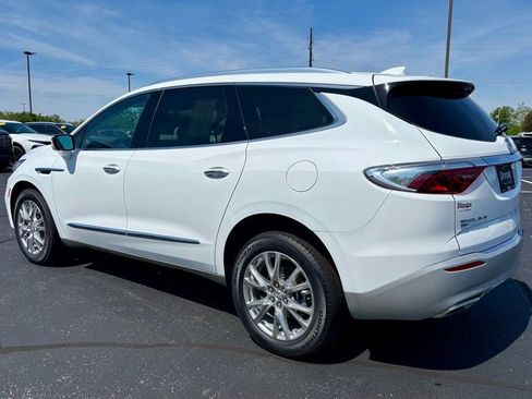 Used 2023 Buick Enclave Essence w/ Experience Buick Package AWD/4WD image 5