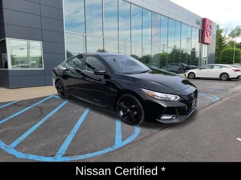 Certified 2023 Nissan Sentra SR w/ Midnight Edition Package FWD image 11