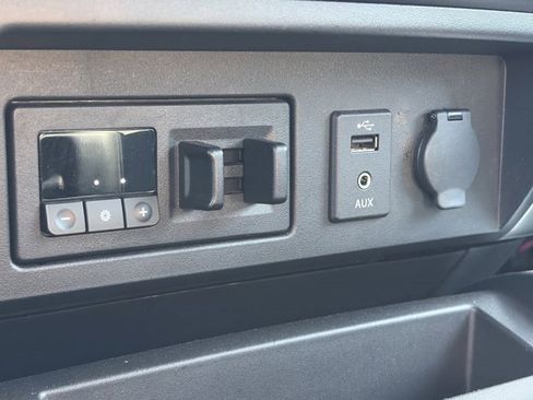 Used 2018 Nissan Titan PRO-4X w/ Pro-4x Utility Package image 25