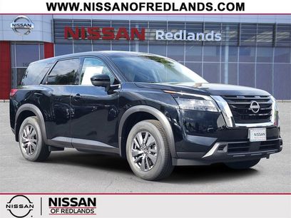 New 2025 Nissan Pathfinder S