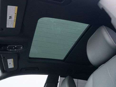 Used 2023 Audi Q8 Prestige image 30