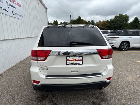 Used 2011 Jeep Grand Cherokee Limited image 10