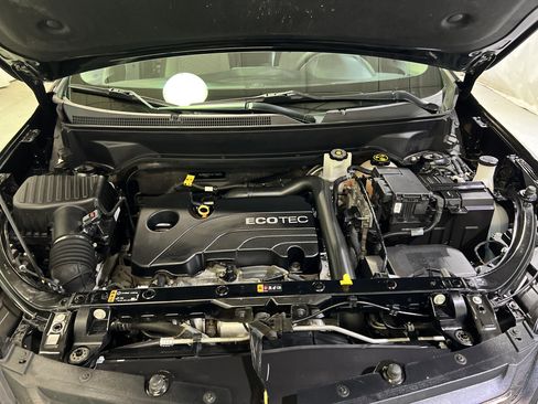 Used 2020 Chevrolet Equinox LS image 15