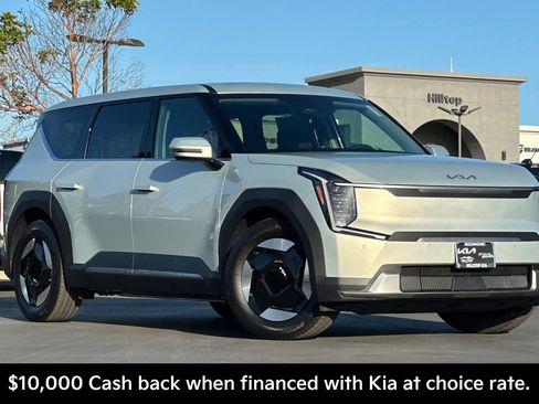 New 2026 Kia EV9 Light image 2