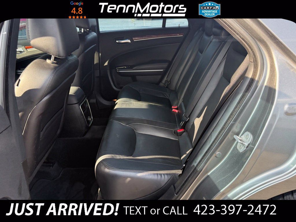 Used 2012 Chrysler 300 Limited RWD image 12