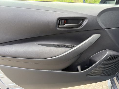 Used 2026 Toyota Corolla LE FWD image 10
