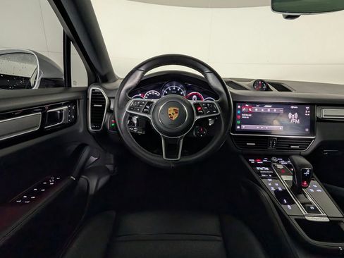Certified 2023 Porsche Cayenne Platinum Edition AWD/4WD image 19