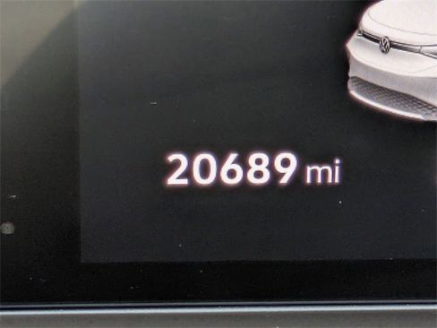 Used 2023 Volkswagen ID.4 Pro image 21