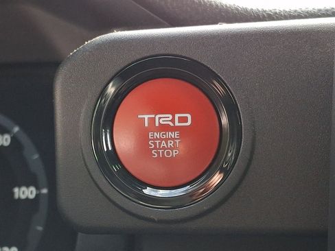 Certified 2025 Toyota 4Runner TRD Off-Road AWD/4WD image 27