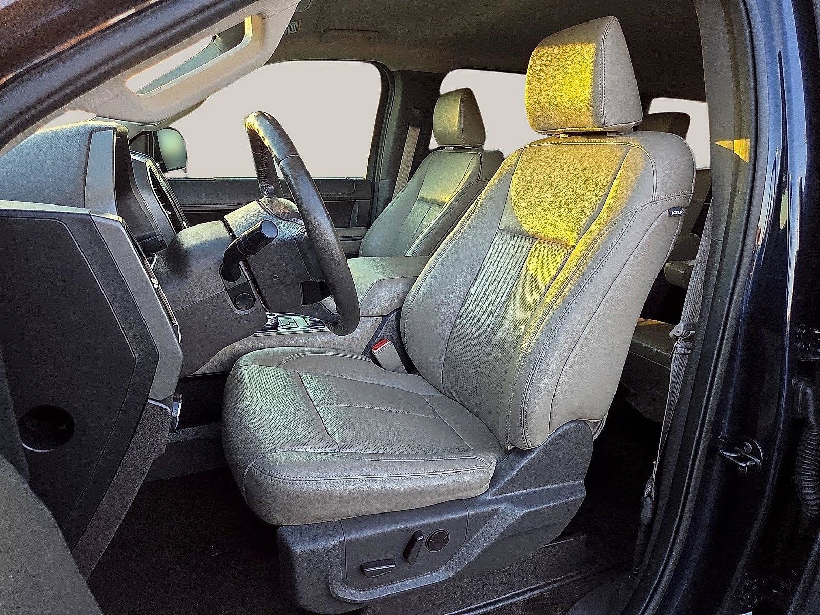 Used 2021 Ford Expedition XLT AWD/4WD image 16