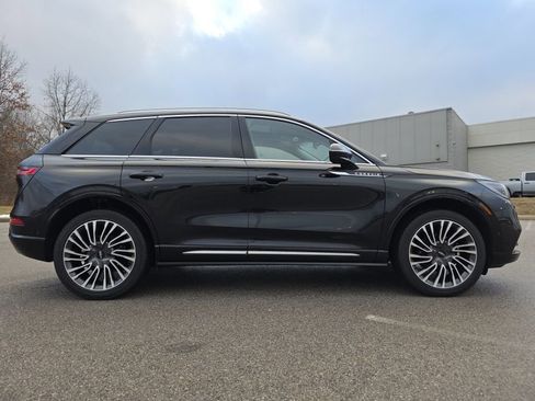 Used 2021 Lincoln Corsair Reserve w/ Equipment Group 201A image 11