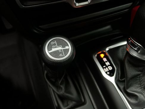 Used 2023 Jeep Wrangler Unlimited Sport AWD/4WD image 23
