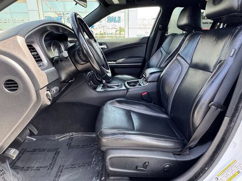 Used 2022 Dodge Charger SXT w/ Leather Interior Group RWD image 21