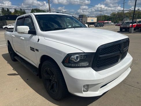 Used 2018 RAM 1500 Sport w/ Quick Order Package 26Q Night AWD/4WD image 4