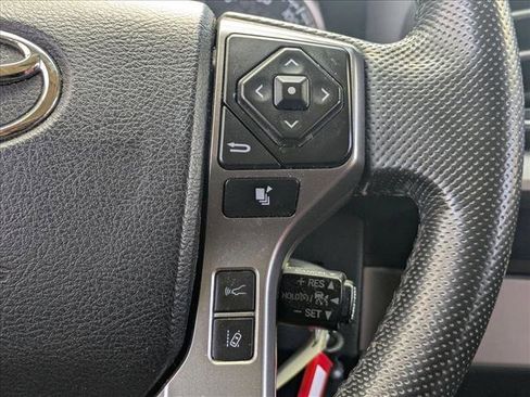 Used 2021 Toyota Tacoma SR5 w/ Trail Edition image 13