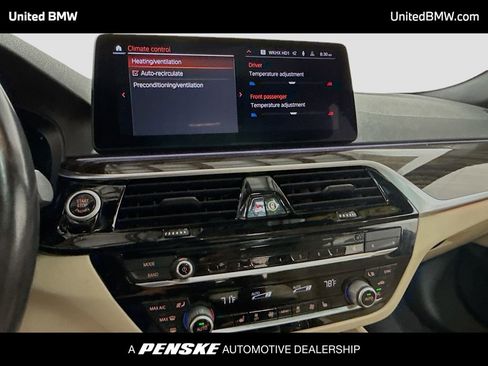Used 2022 BMW 540i w/ M Sport Package image 11