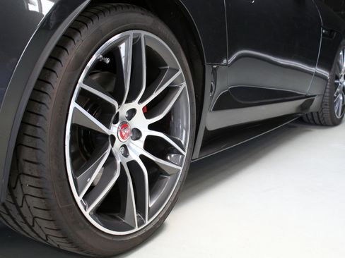 Used 2020 Jaguar F-TYPE R-Dynamic image 19